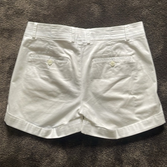 Vince Brand- white shorts - Picture 2 of 5